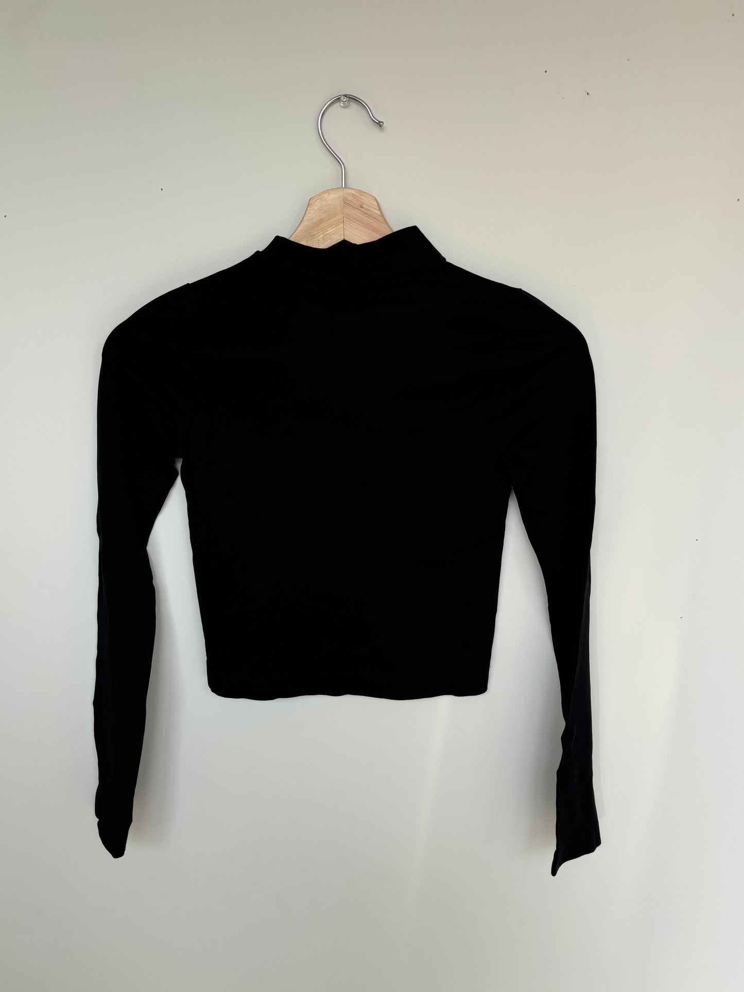 Nikibiki Mock Neck Crop Top - SU24