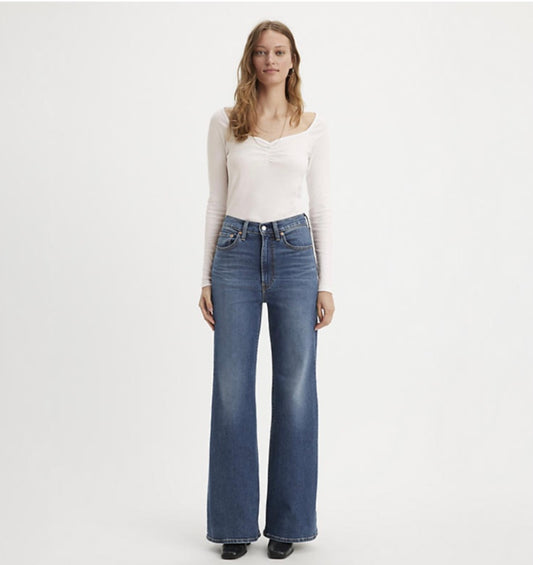 Levi’s Ribcage Bells New York Moment - FA24