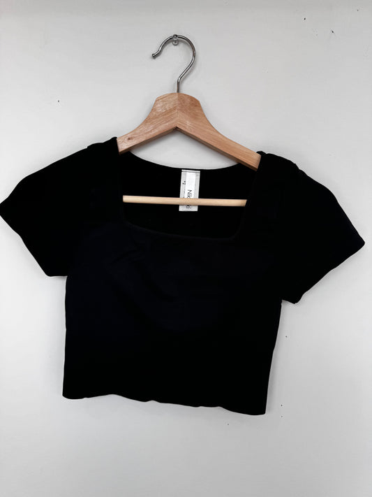 Nikibiki Cropped Tee SU24