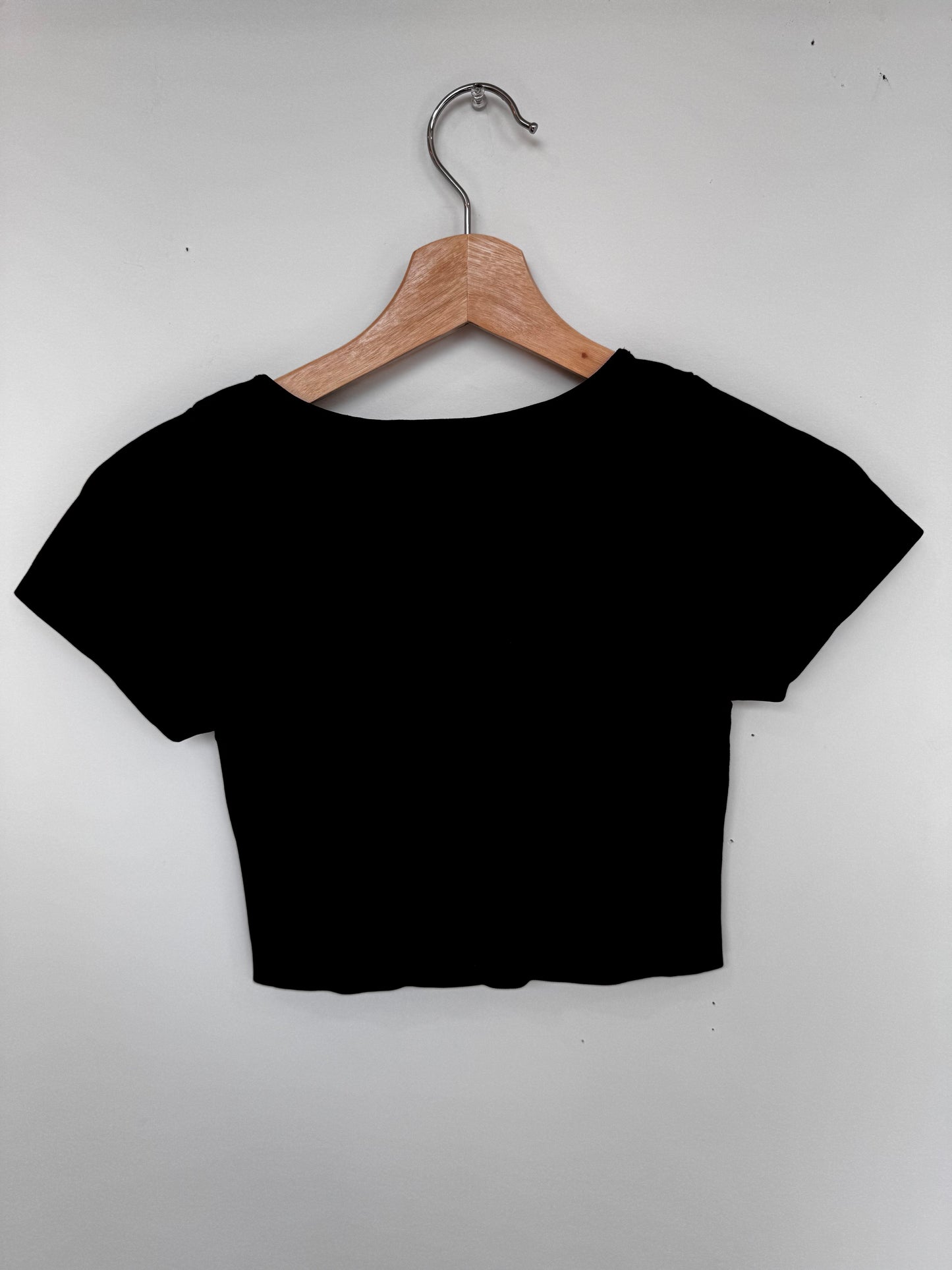 Nikibiki Cropped Tee SU24